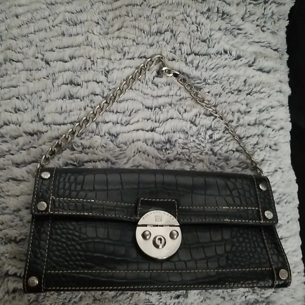 Black women alligator print hand bag. Very good conditions. No defects - Picture 2 of 10